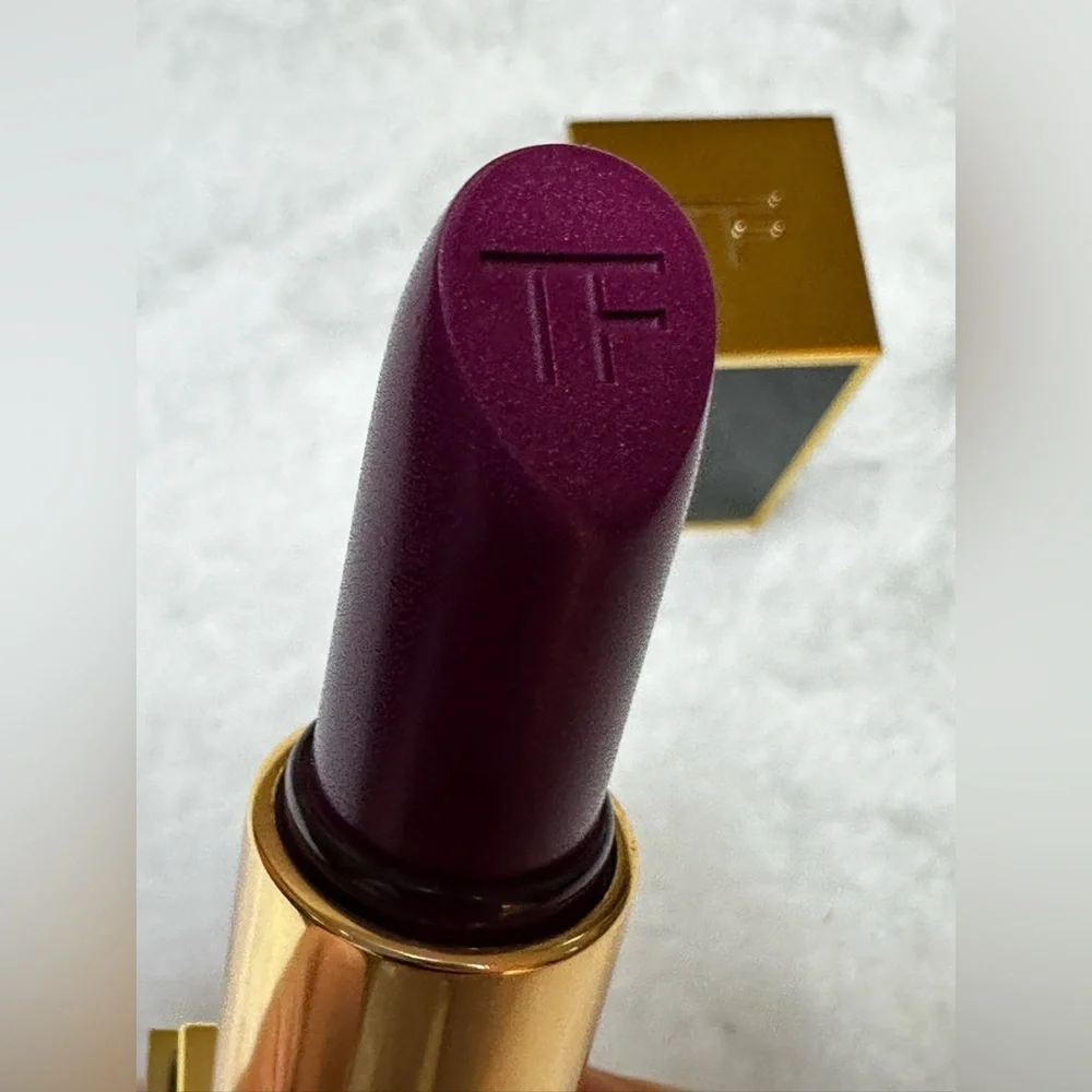 Tom Ford purple Luxurious Black and Gold case Lipstick